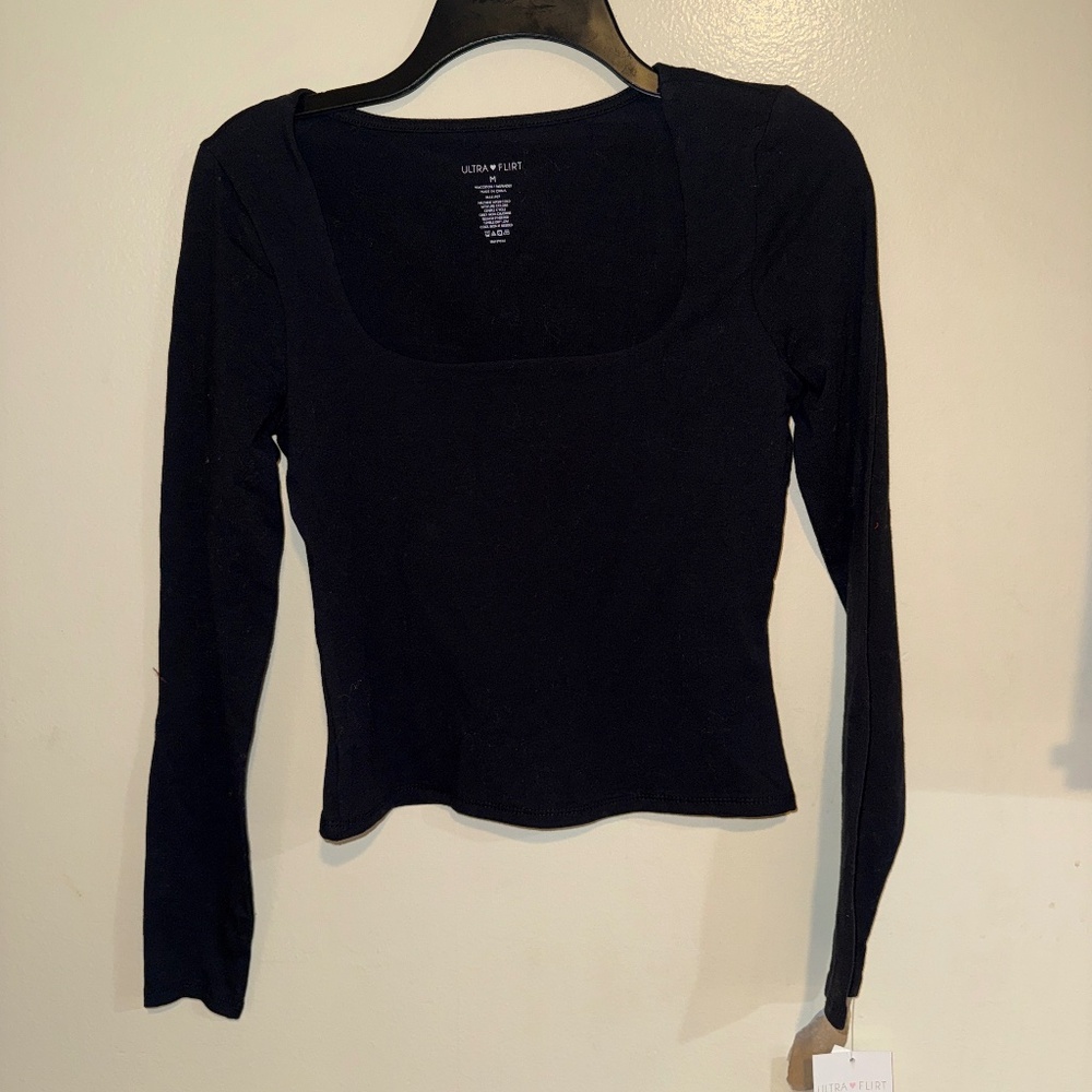 Black Long Sleeve Scoop Neck Ribbed crop Top